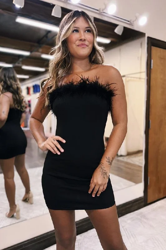 Price Blitz flowy evening dressBlack Off-the-Shoulder Sheath Homecoming Dress with Feathers