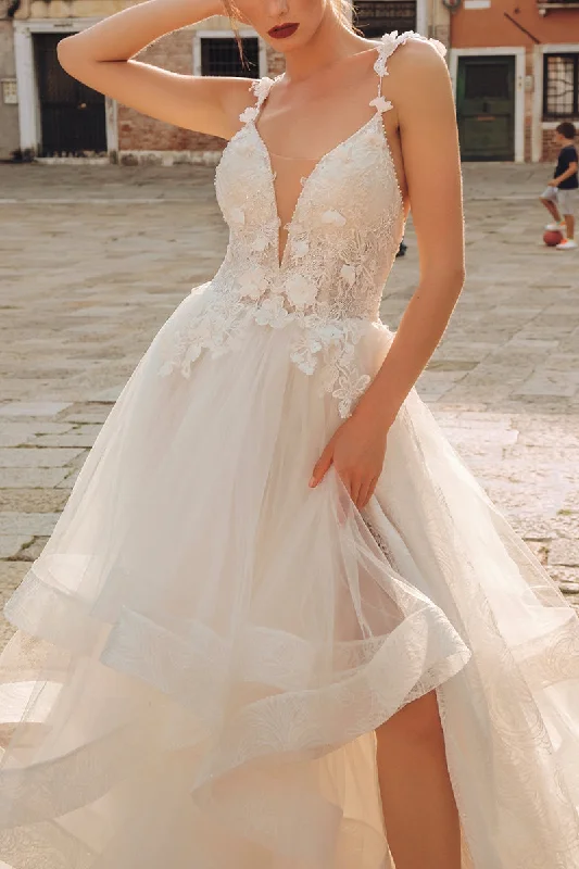 Clearance Items textured dressA Line V neck Lace Appliques Ruffles Rustic Wedding Dress QW2301