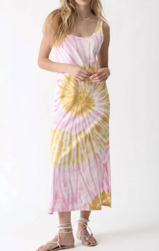 Special Savings floral dressDefay Dress in Pink Tie Dye