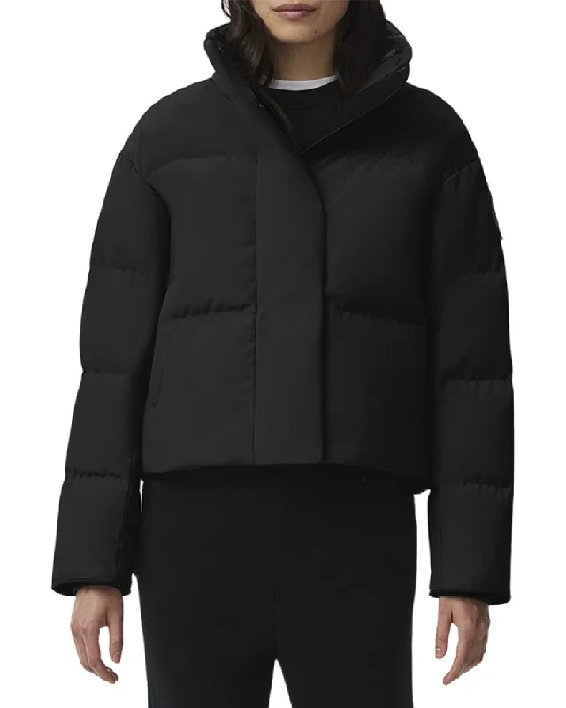 Don’t Miss Out sleek and warm coatCanada Goose Grandview Cropped Jacket