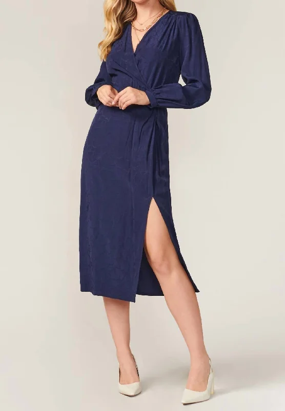 Closeout trendy mini dressDahlia Midi Dress In Navy