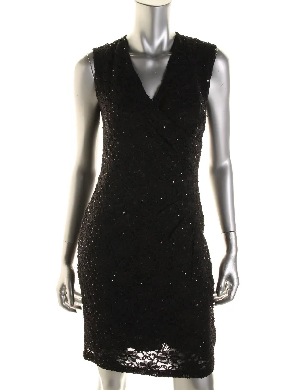 Online Only v-neck dressPetites Womens Lace Sleeveless Cocktail Dress