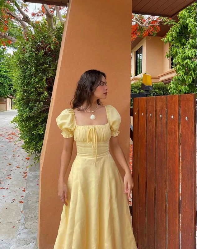 Super Bargain layered dressLight Yellow A-line Long Prom Dress with Puff Sleeves Y2701