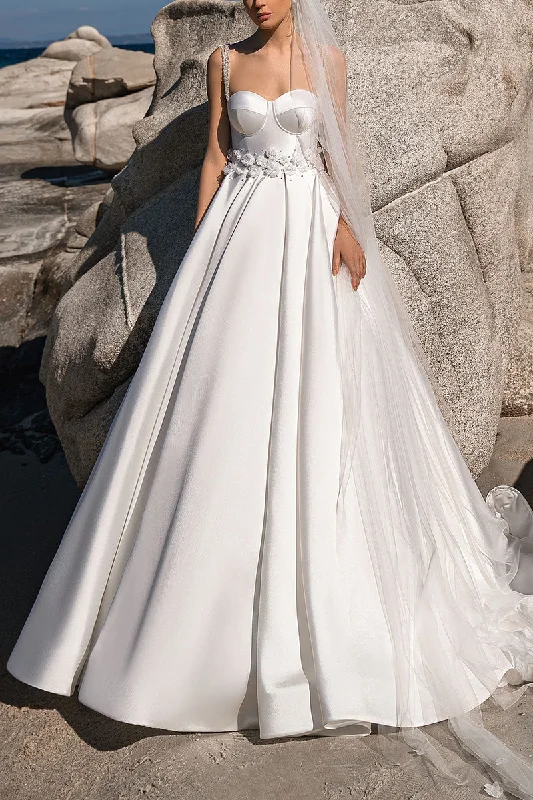 Quick Sale statement dressBall Gown Sweetheart 3D Appliques Satin Wedding Dress QW2199