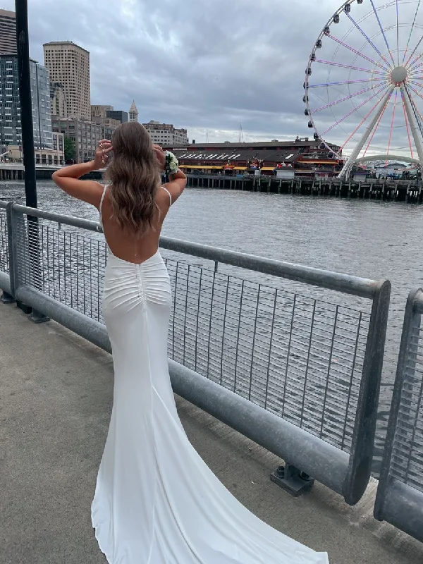 YEAR-End Sale sleek dressElegant Open Back Mermaid Wedding Dress Y3005
