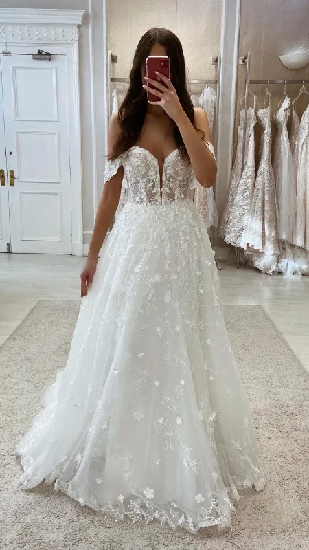 Super Deal flowy dressSweetheart Off-Shoulder Tulle A-Line Lace Applique Illusion Empire Wedding Dress QW8119 Super Deal flowy dressSweetheart Off-Shoulder Tulle A-Line Lace Applique Illusion Empire Wedding Dress QW8119