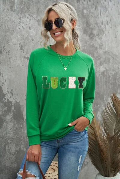 Weekend Special streetwear gym sweatshirtLUCKY Round Neck Raglan Sleeve Sweatshirt