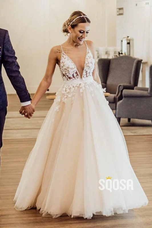 Weekend Flash Sale stylish party dressAttractive V-neck 3D Appliques A-line Wedding Dress QW2563
