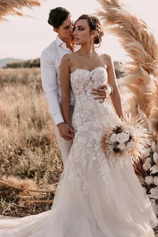 Best Deals fitted dressSweetheart Strapless A-Line Lace Beach Wedding Dress
