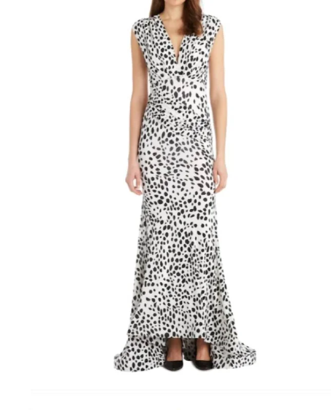 Extra Discounts oversized dressClassic Evening Gown In Black And White