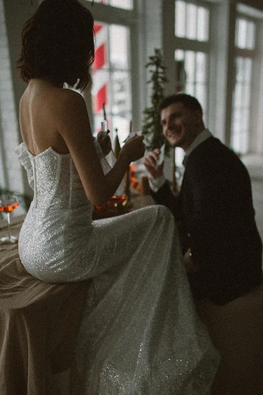 Huge Discounts tiered dressSheath/Column Boho Wedding Dress Strapless Long Sleeves Bridal Gowns QW2608