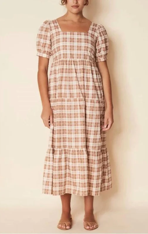 Can't Miss elegant maxi dressAylah Midi Dress in Lori Check Print
