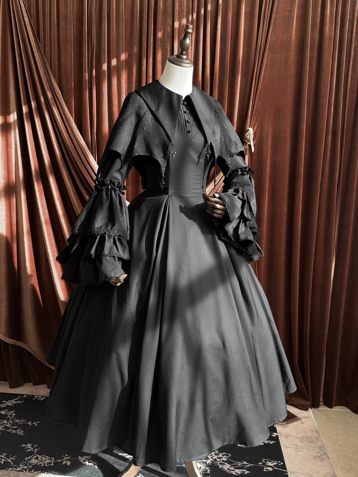 Sale Event relaxed fit dressMuppet Mind Ben~Garden Witch~Gothic Lolita Dress Outfit Pointed Collar OP Batwing Cape